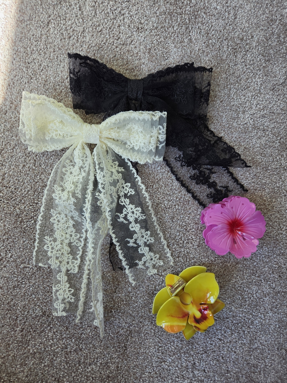 Lace Bow Hair Accessory Set - Black & Cream